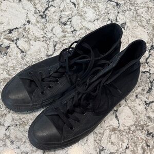 Converse Men's Black Canvas Sneakers